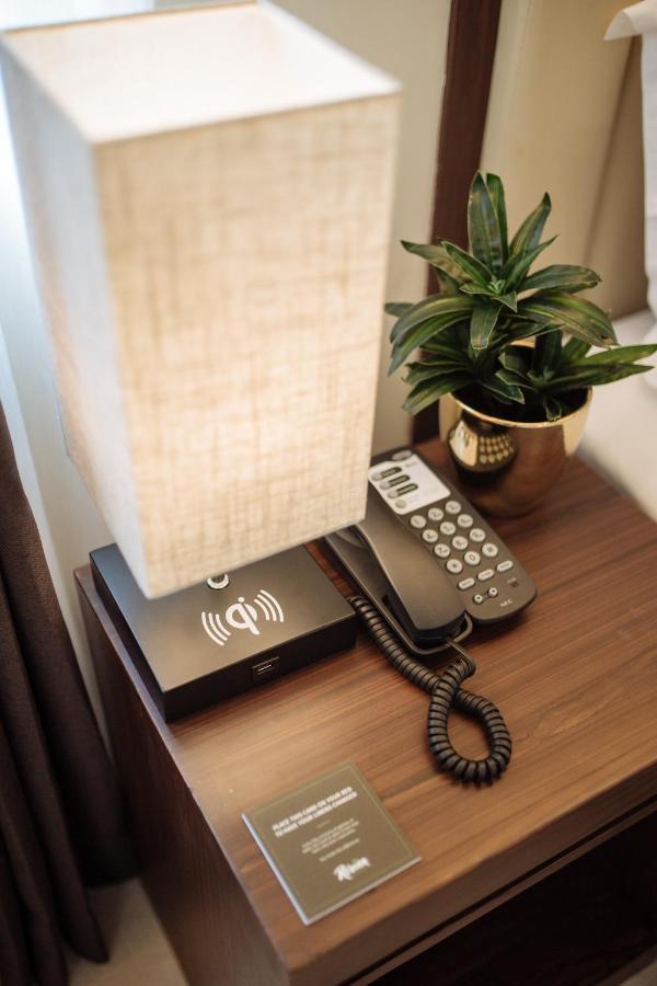 Rovira Suites Dumaguete City Kültér fotó