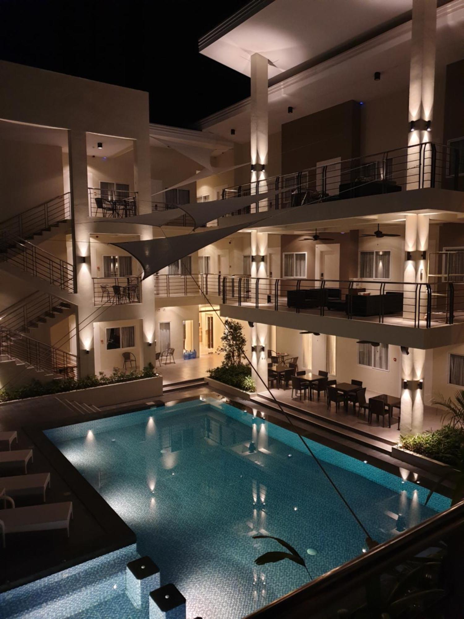 Rovira Suites Dumaguete City Kültér fotó
