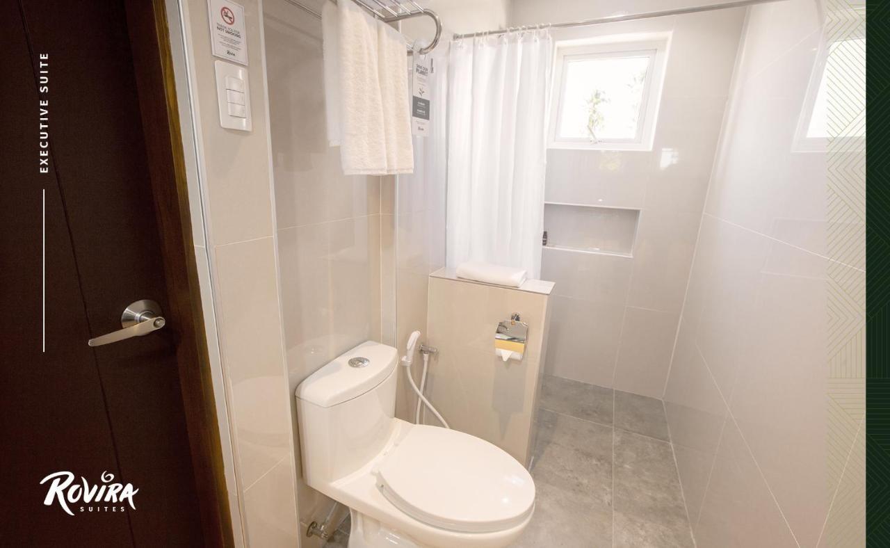 Rovira Suites Dumaguete City Kültér fotó